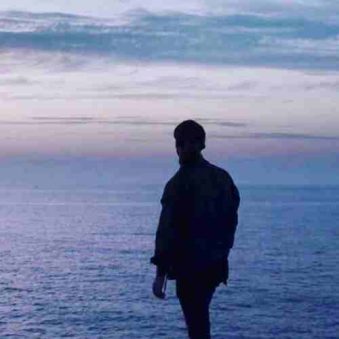 دانلود آهنگ بیزارم از این عشقای زوری ریمیکس