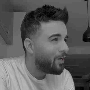 دانلود آهنگ دلم یه دریا میخواد یه چکه تو موج موهات ریمیکس